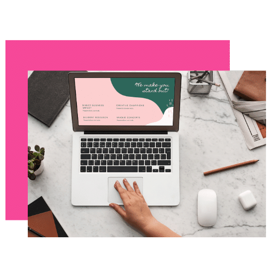 ordenador escribiendo chica web laura eire